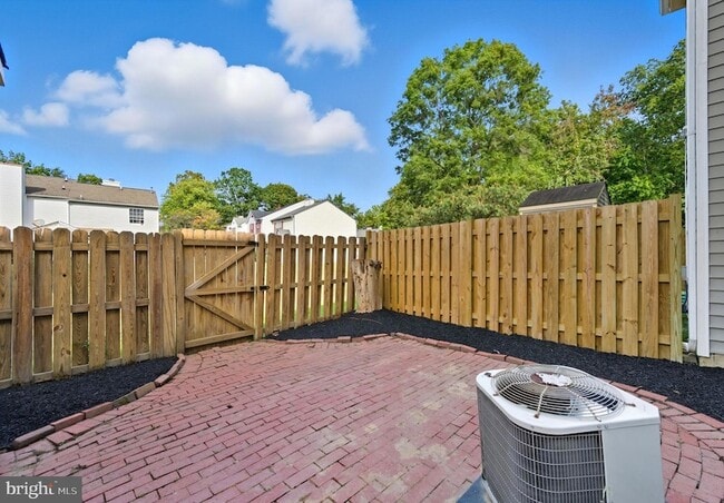 Photo - 11170 Hamlet Ct