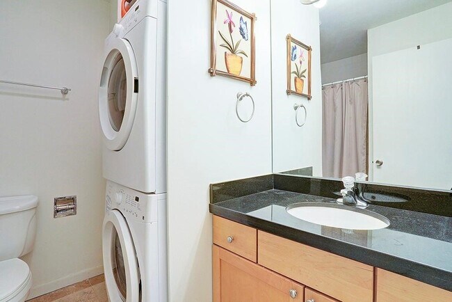 Photo - 1222 Welch St Unit 2