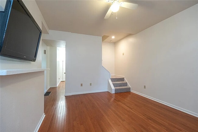 Photo - 114 Miltenberger St