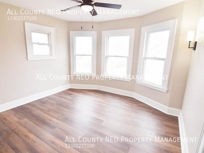 Photo - 1222 W Clifton Blvd