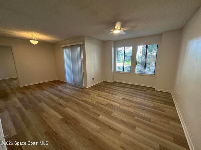 Photo - 3550 Sable Palm Ln Unit J