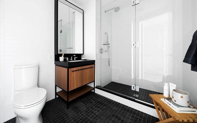 Photo - 233 Franklin St Unidad 15J