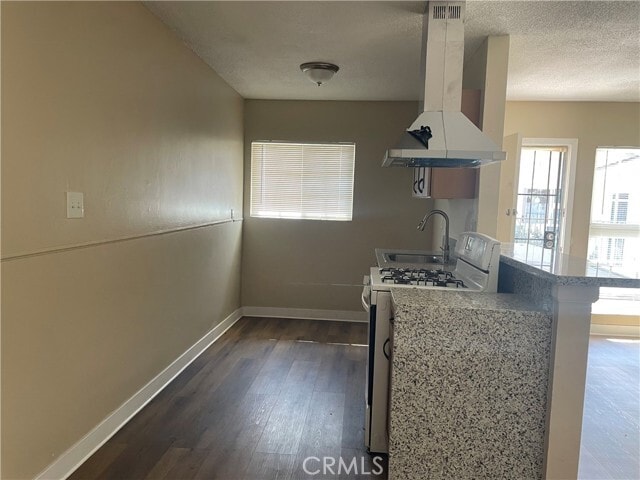 Photo - 213 W Guinida Ln