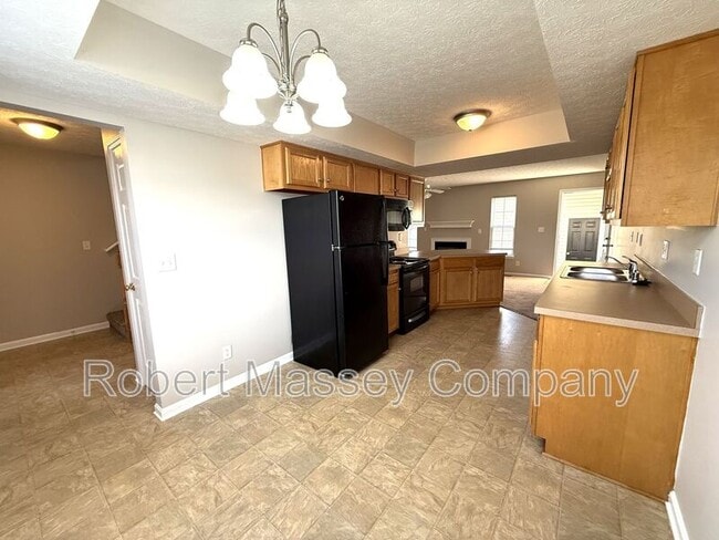 Photo - 12812 Lost Hill Walk