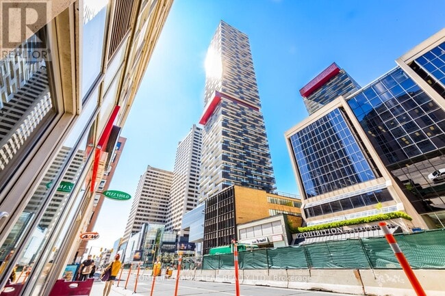 Photo - 8 Eglinton Ave E Unit 1506