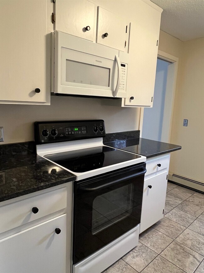 Photo - 1 Pine St Unit C-20