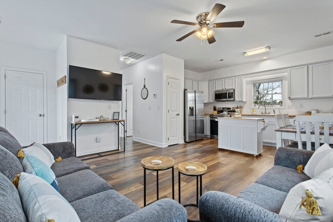 Photo - 343 Henderson Ave Unidad SI ID1473617P