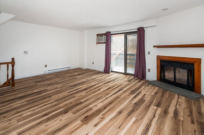 Photo - 8 Driftway Rd Unidad C1