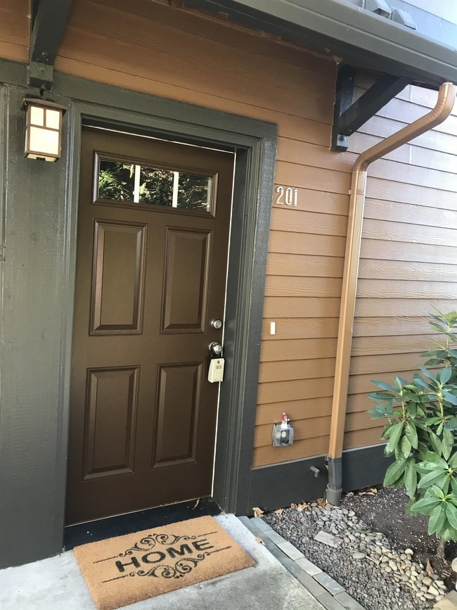 Photo - 1050 SW 170th Ave