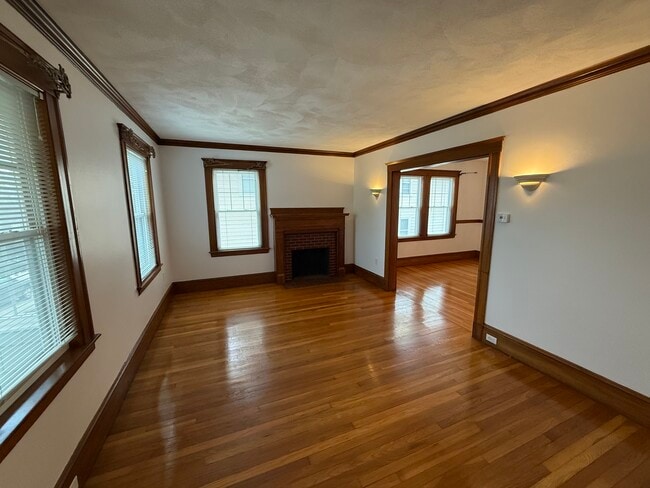 Building Photo - 68 Templeton Pky Unit 68
