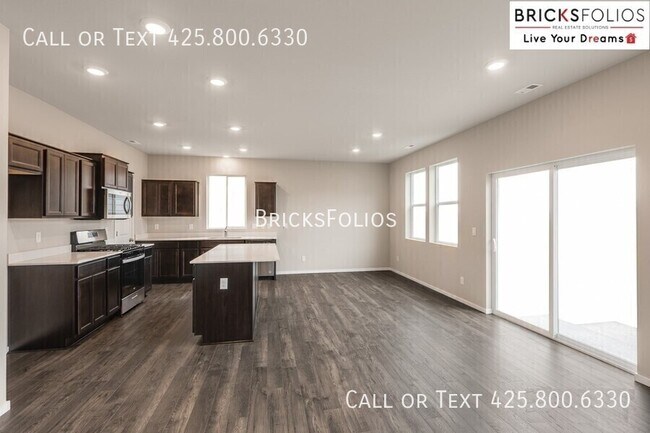 Photo - 1217 SW Pendleton Way