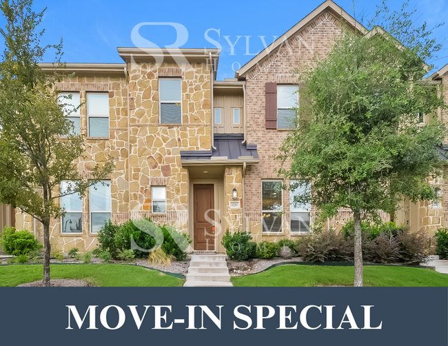 Fall in love with this beautiful 3BR 2.5BA... - Fall in love with this beautiful 3BR 2.5BA... Townhome