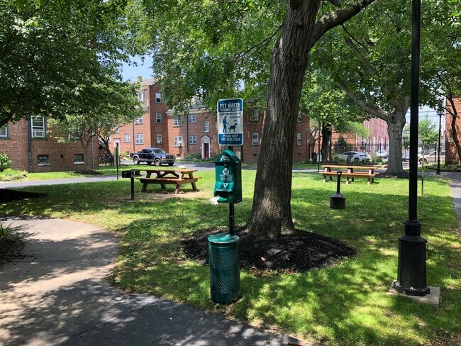 Photo - 732 North Terrace Unidad 1