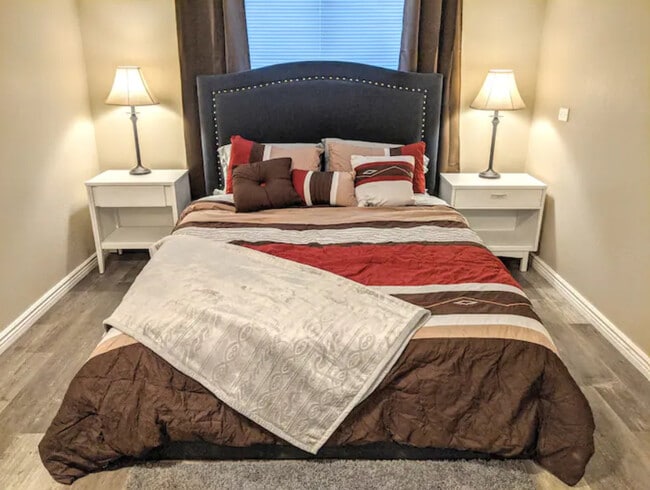 Photo - Grove Apartments