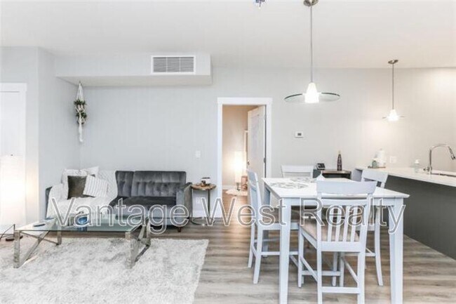 Photo - 1883-1883 Water St