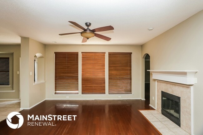 Photo - 505 Spicewood Dr House