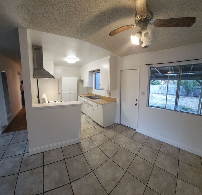 1321 Madonna Rd