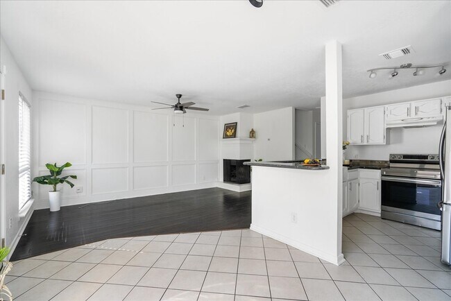 Photo - 2379 Briarwest Blvd