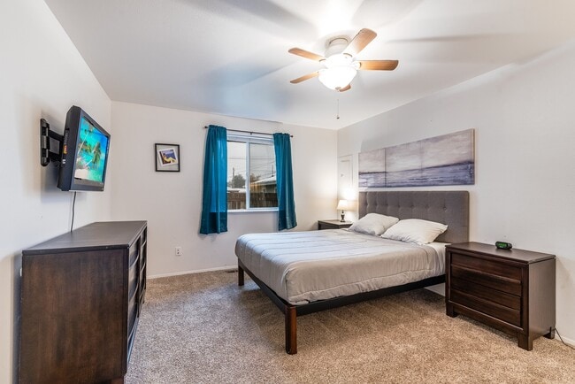 Photo - 2141 S Sheridan Ave