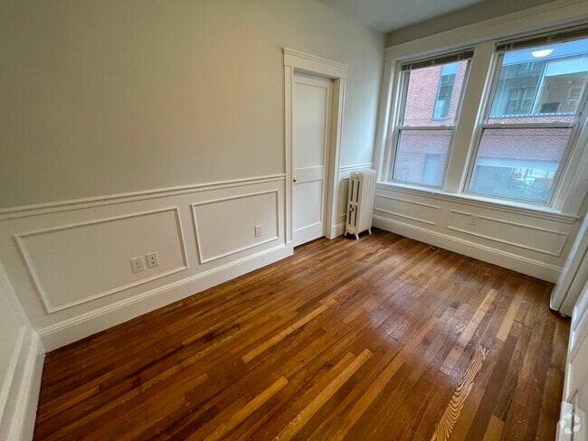 Building Photo - 29 Worthington St Rental