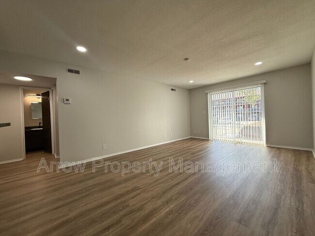 Photo - 649 S 18th St