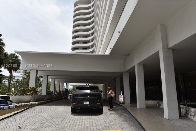 Photo - 5555 Collins Ave Unit 8K