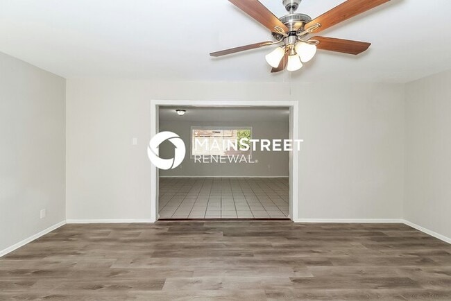 Photo - 3 Bedroom Pet-Friendly Home in Phoenix, AZ...