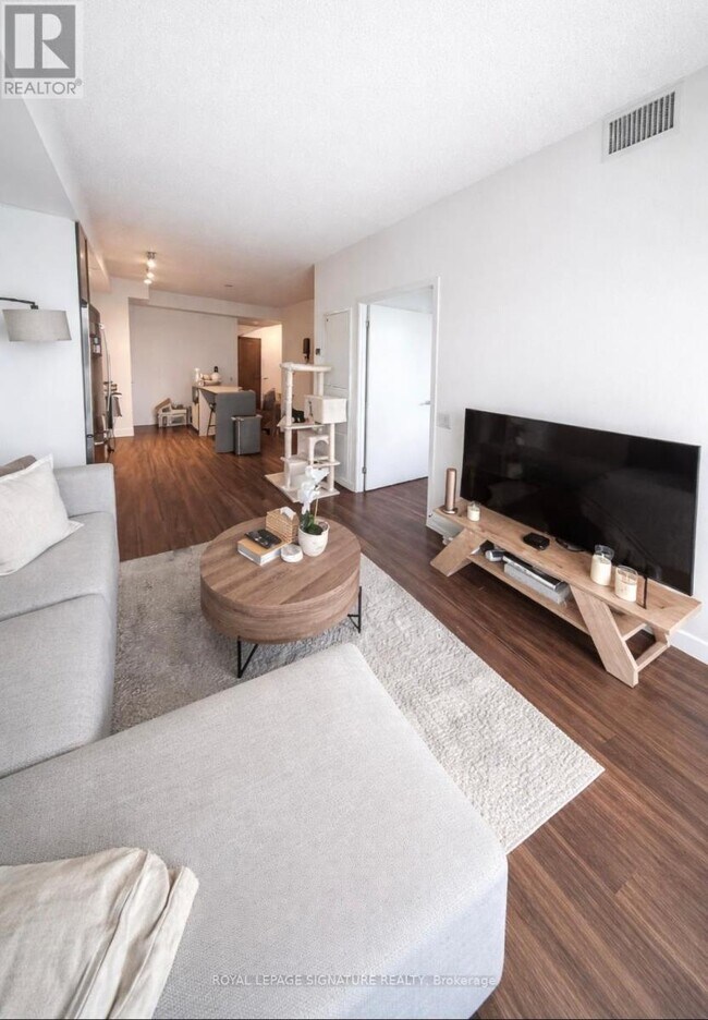 Photo - 4065 Confederation Pkwy Unité 3702