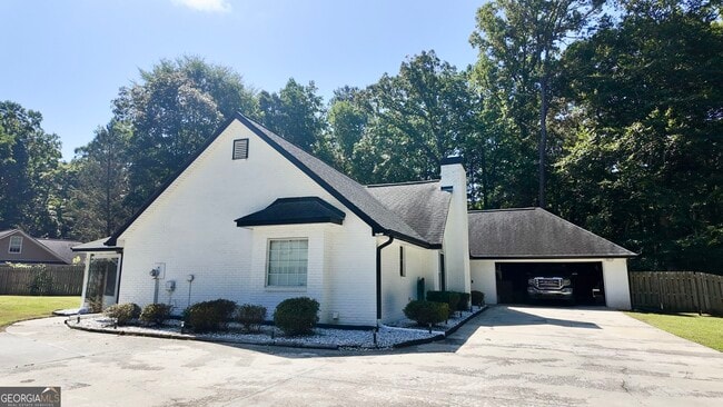 Building Photo - 465 Ram Dr