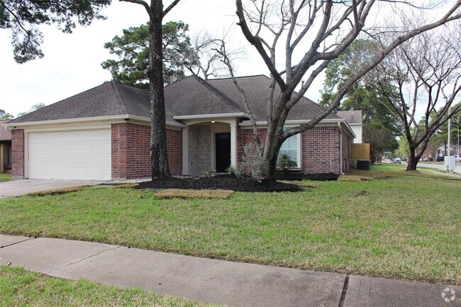 Building Photo - 9202 Bayou Bluff Dr Rental