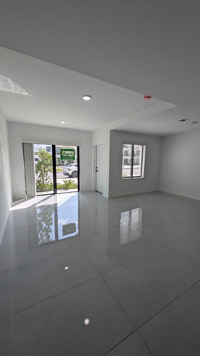 Photo - 14559 SW 261st St