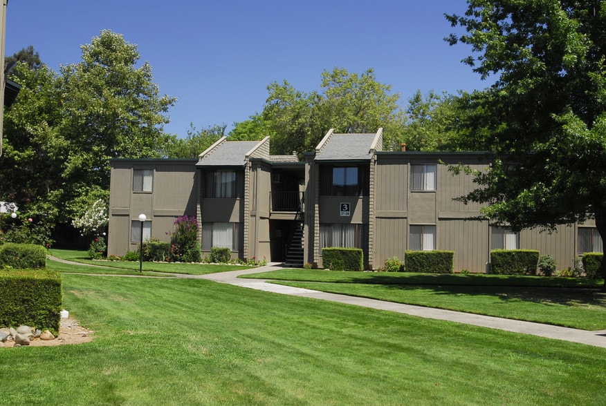Clover Ridge Apartments For Rent in Sacramento, CA