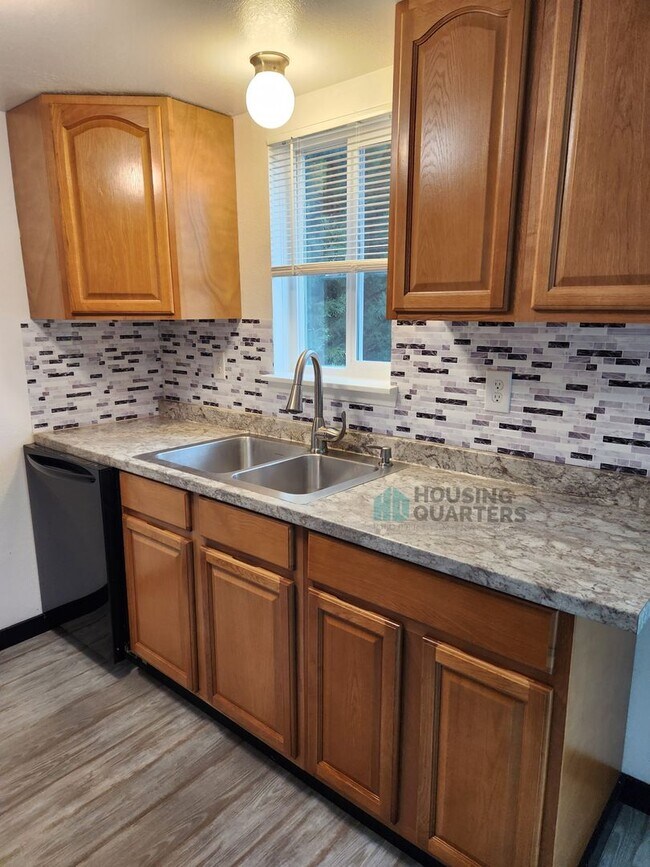 Photo - 2107 N Houk Rd