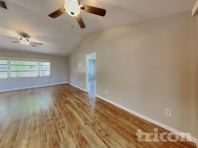 Photo - 20336 Peachland Blvd