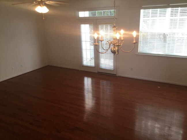 Photo - 8217 Martello Ln