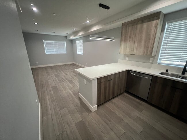 Photo - 14833 Erwin St Apartamento Unidad 2