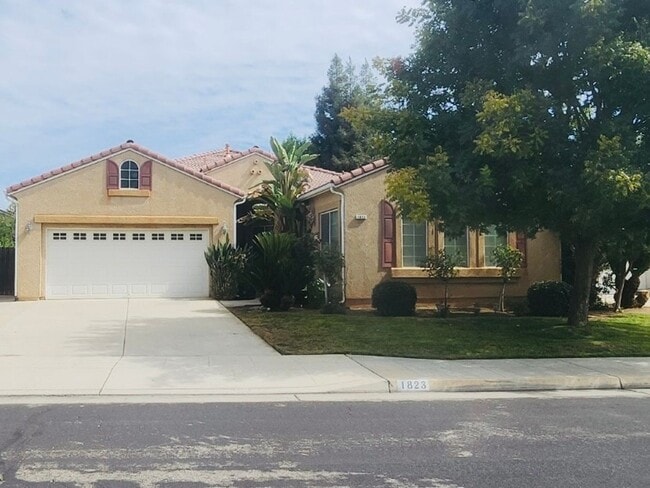 Photo - 1823 N Holly Ave