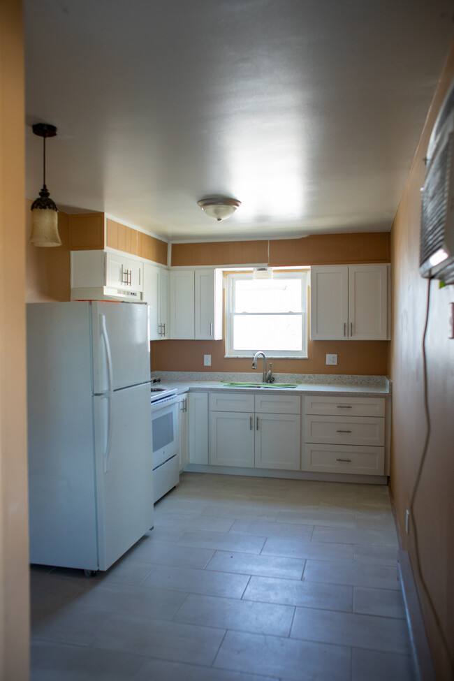 Building Photo - 2981 3rd Ave Unit 14 Rental