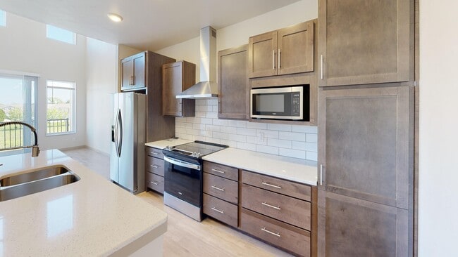 3 habitaciones, 2 baños, cocina - The Cove at Crystal Lake