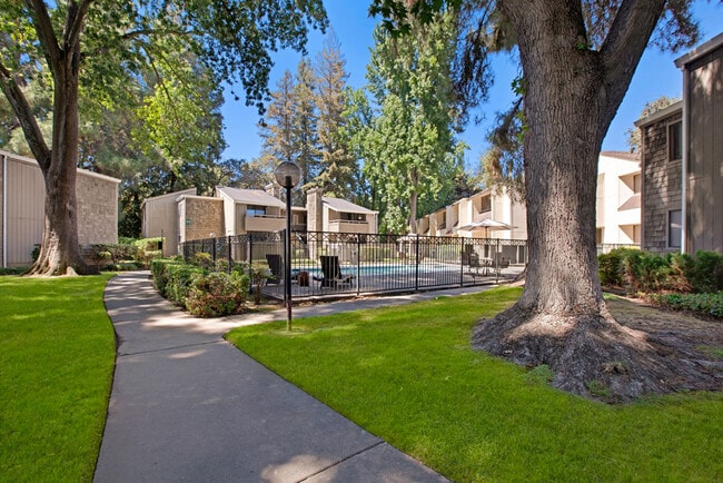 Reserve at Cadillac Apartments