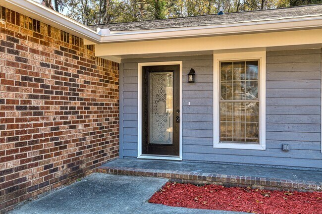 Photo - 238 Cavalier Dr