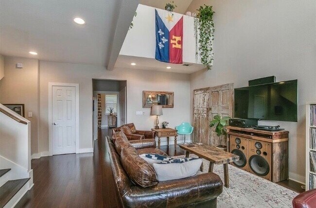 Photo - 1703 Patterson St