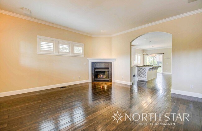 Photo - Stunning 3 bed/3 bath in Summit West