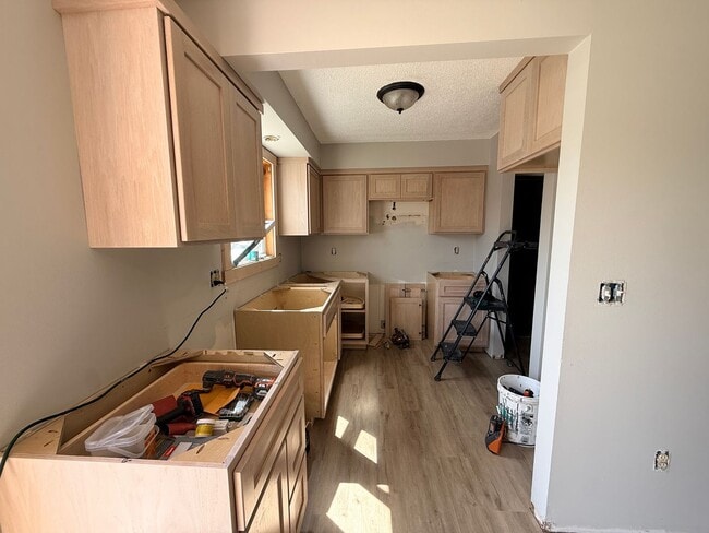 Photo - 2004-2010 7th St S Unit 2006