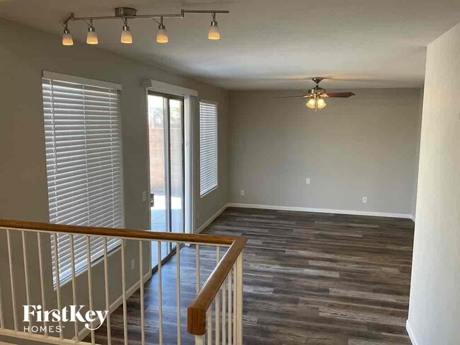 Photo - 13034 W Ash St