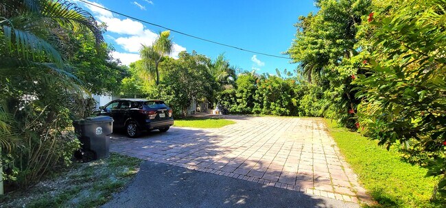 Photo - 721 Greene Ave