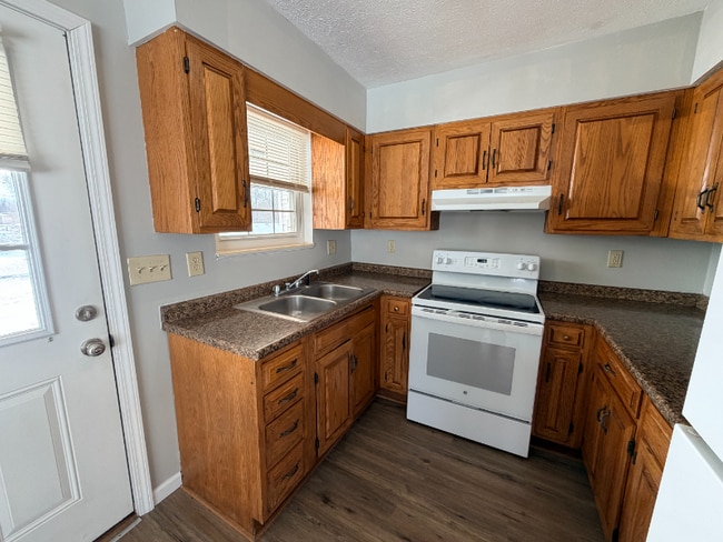 Photo - 8385 Shell Ln NW