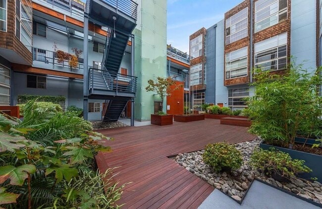 Building Photo - 175 Bluxome St Unit 306 Rental