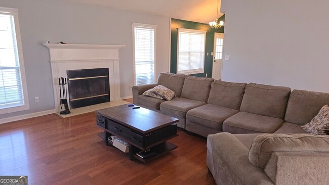 Photo - 107 Tyler Ct