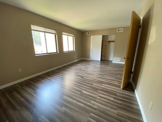 Photo - THE VILLAGES SOUTH 320 Unit F